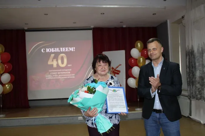 photo_5208515657883317033_y