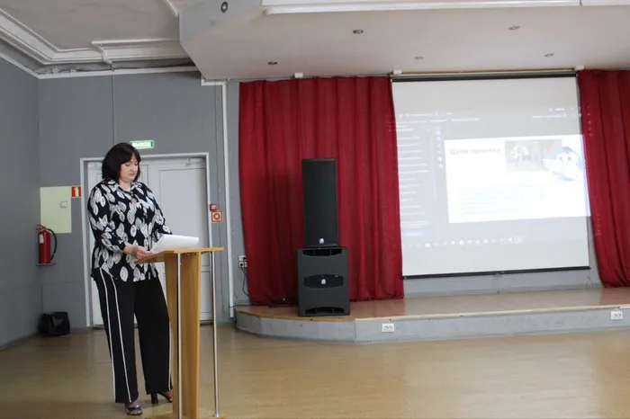 photo_5271606292215099353_y