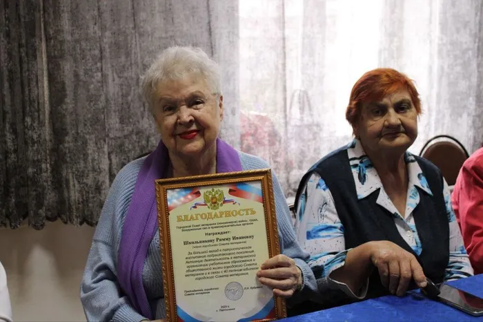 photo_5208515657883317034_y