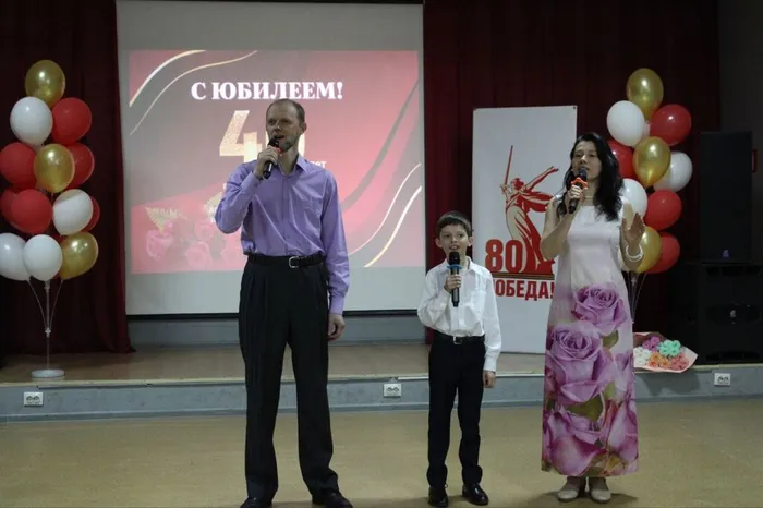 photo_5208515657883317040_y