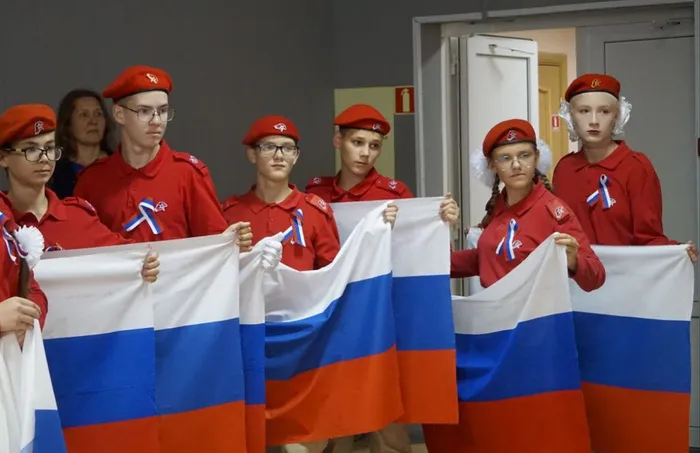 photo_5278712697858422470_y