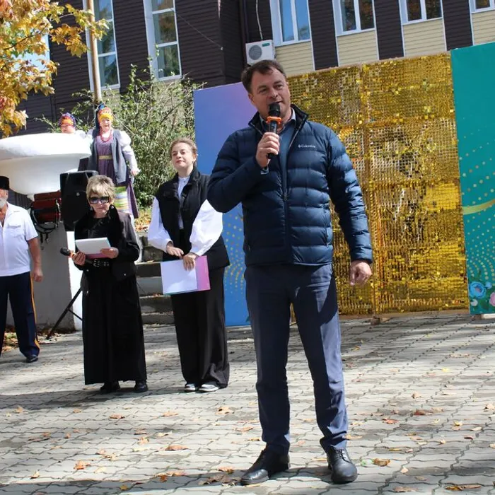 Праздничная программа "Возраст это не беда, это лучшие года!"