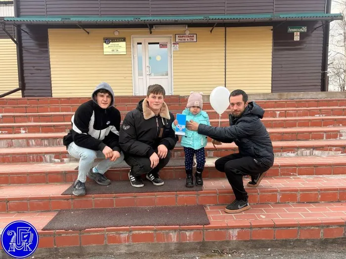 photo_5262506523533970208_y