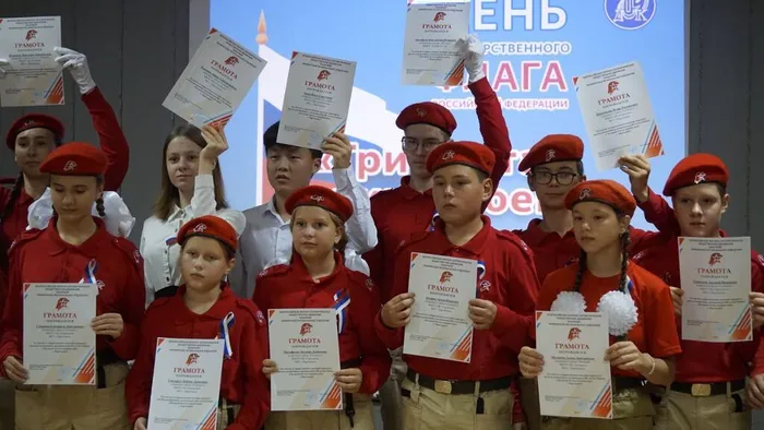 photo_5278712697858422467_y